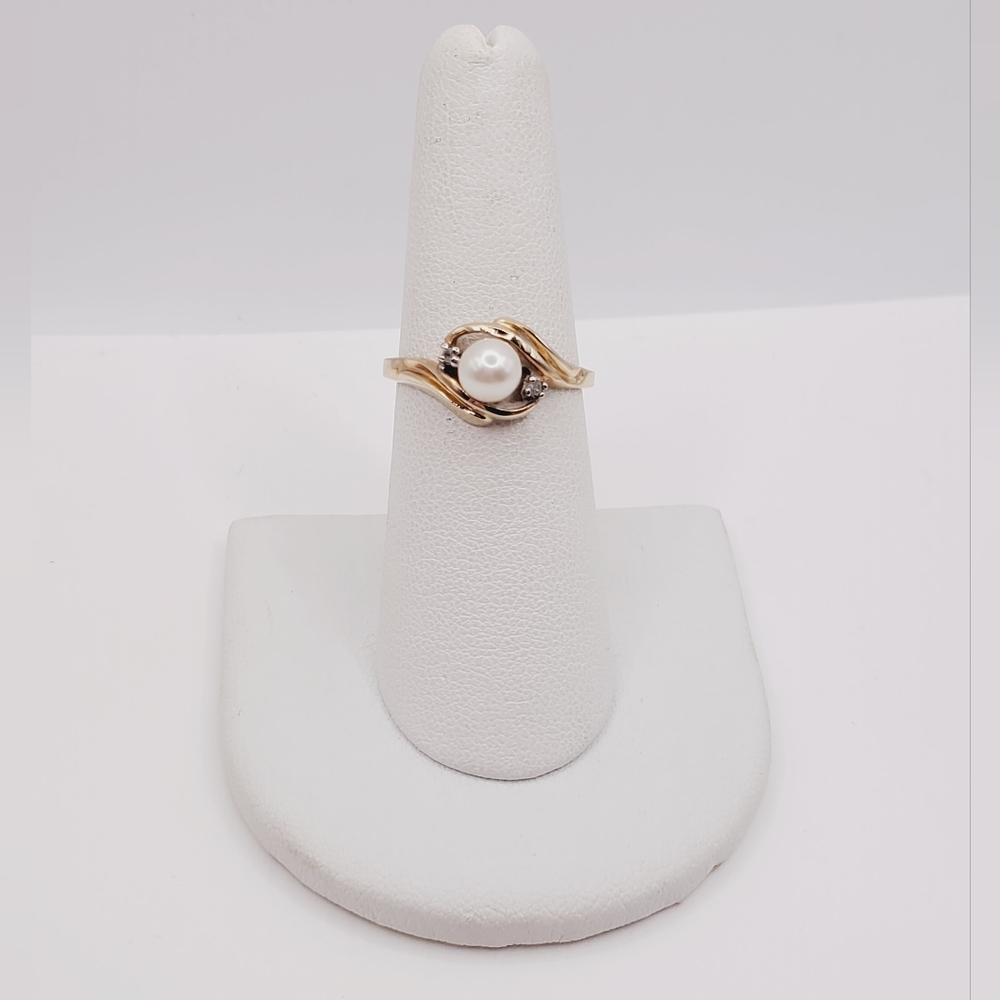 Classic 10k Solid Yellow Gold Cultured Freshwater Pearl & Diamond Twist Ring - Picture 7 of 9